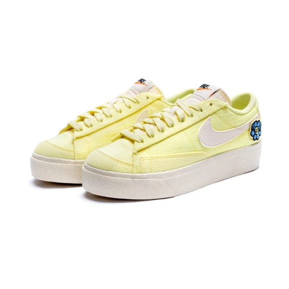 NIKE BLAZER LOW PLATFORM SE 'AIR SPRUNG size 10,5. - Picture 2 of 5